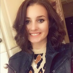 Meet your Posher, Aly